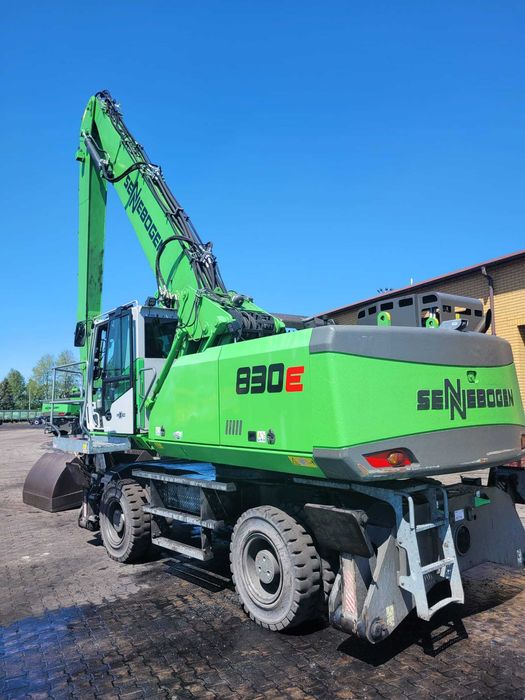 Koparka kołowa przeładunkowa Sennebogen 830M seria E
