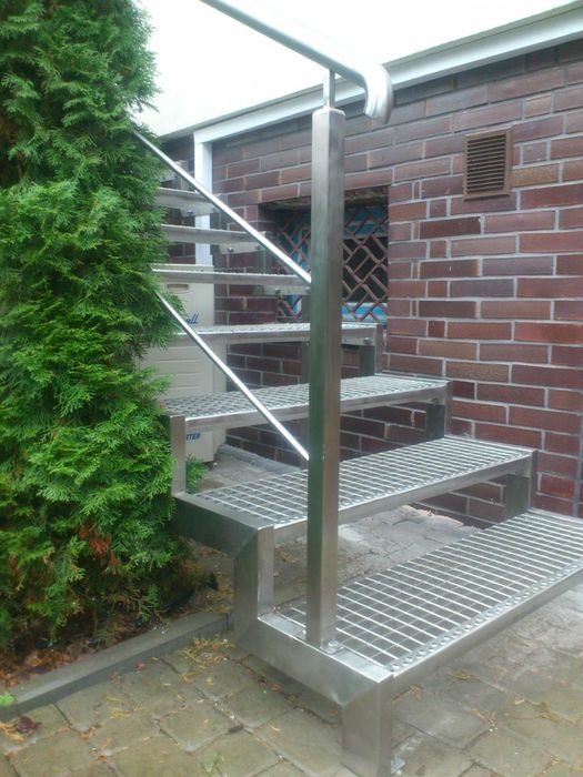 balustrady schody zewnętrzne modułowe podjazdy zadaszenia meble