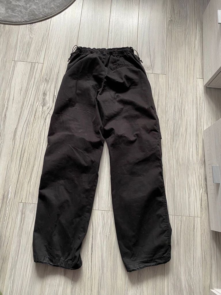 Bershka spodnie bawełniane parachute
