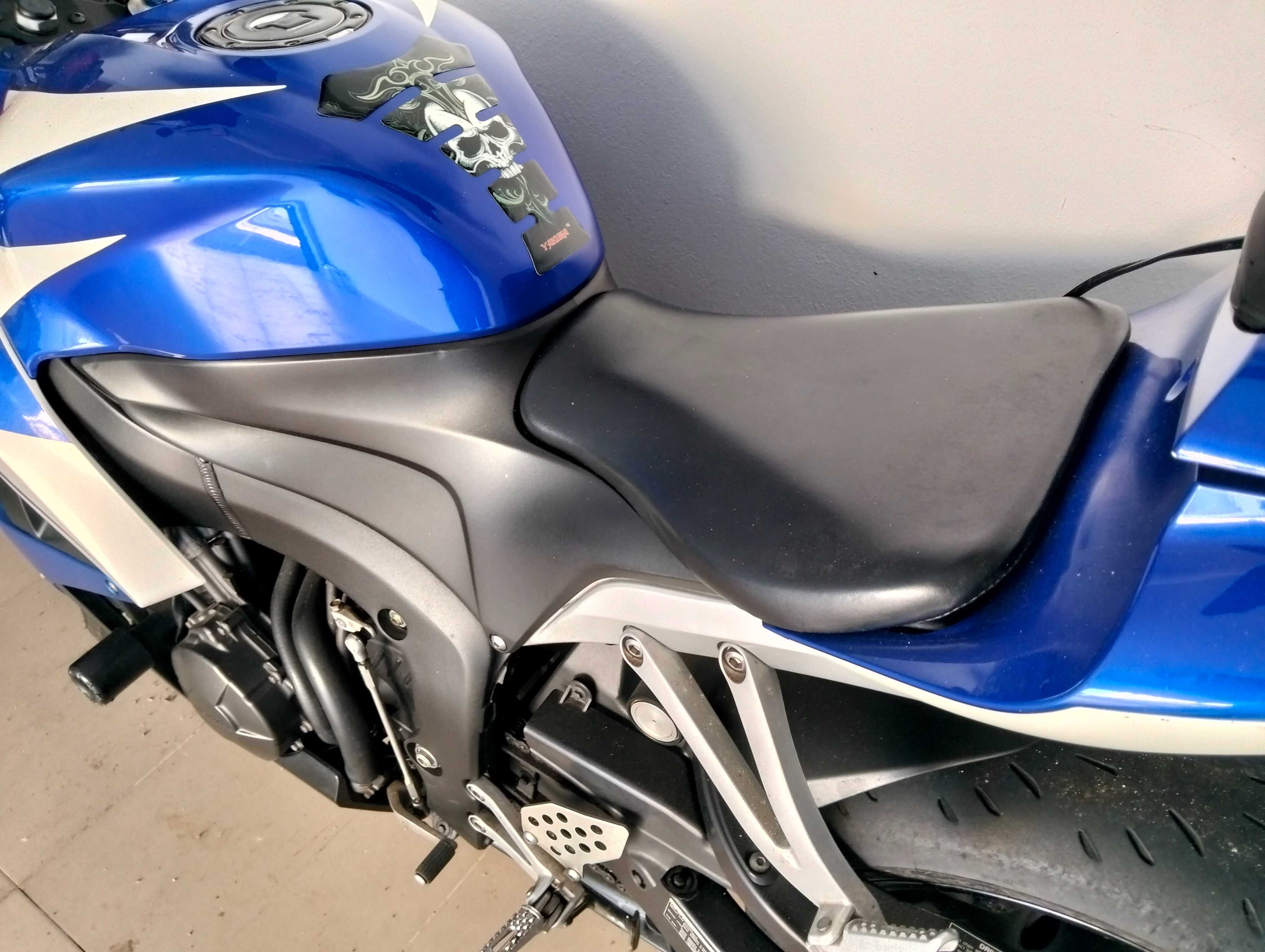 Mota muito estimada sempre de garagem poucos km
