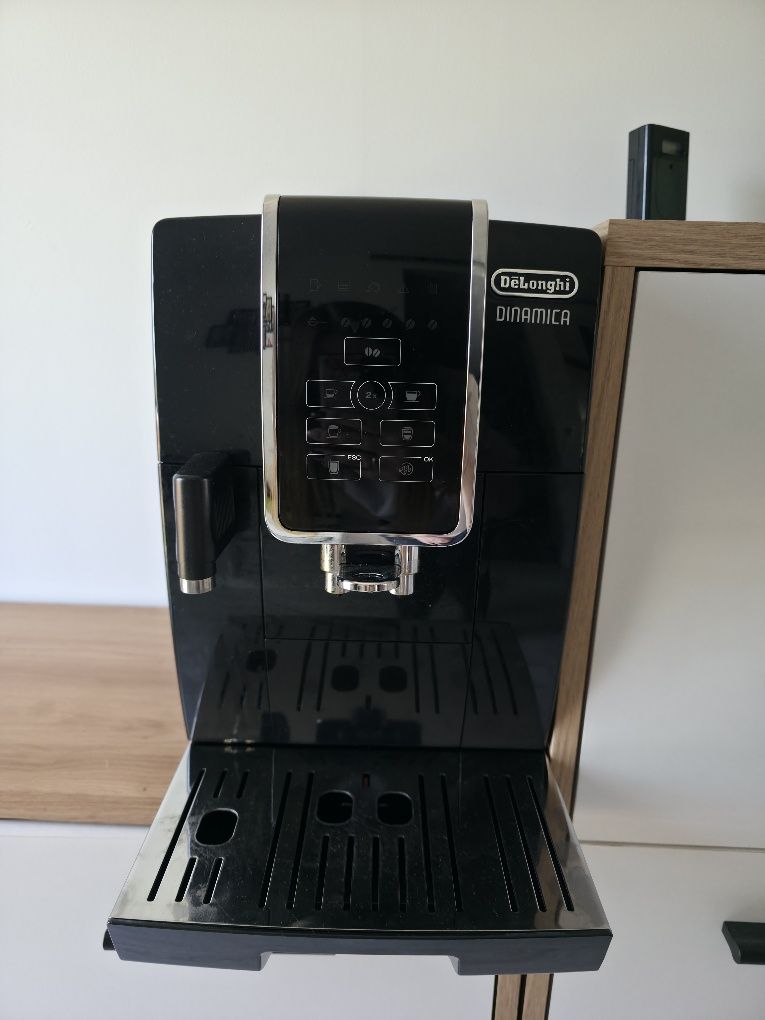 Sprzedam ekspres DeLonghi Dinamica