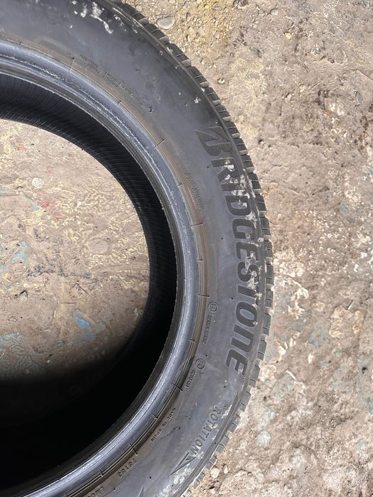 Зимові шини. Bridgestone Blizzak, 265/55 R 19.