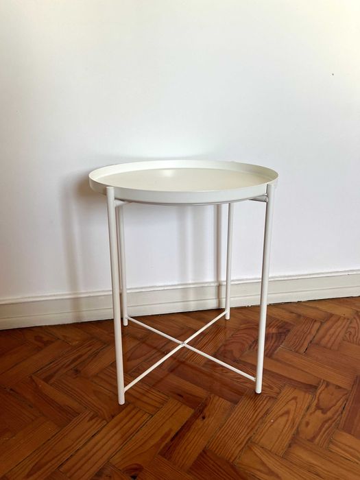 GLADOM
Mesa-tabuleiro, branco, 45x53 cm