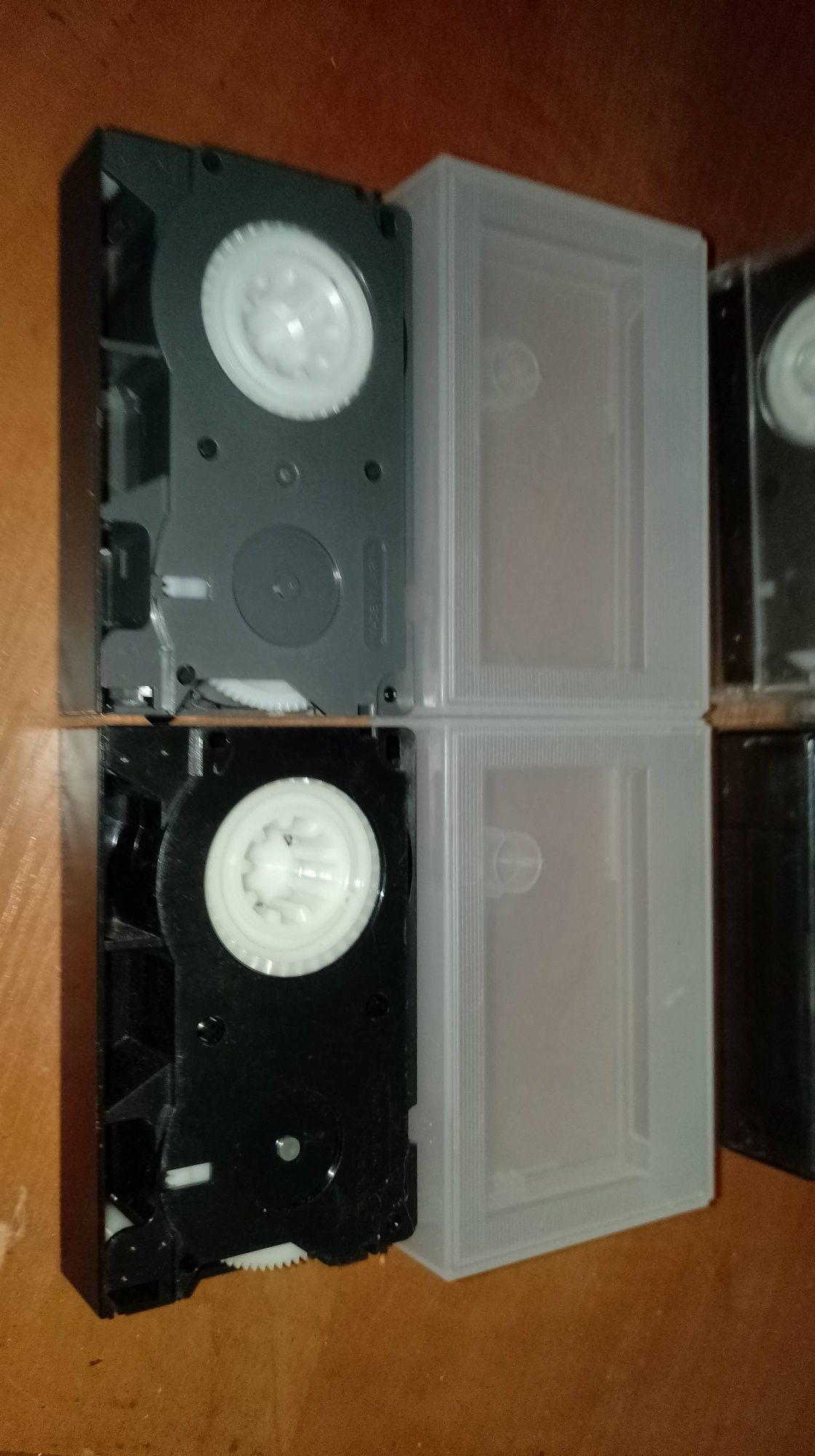 DWIE kasety E30 i E45 typu VHS-C do kamer np. Panasonic, JVC, CANON