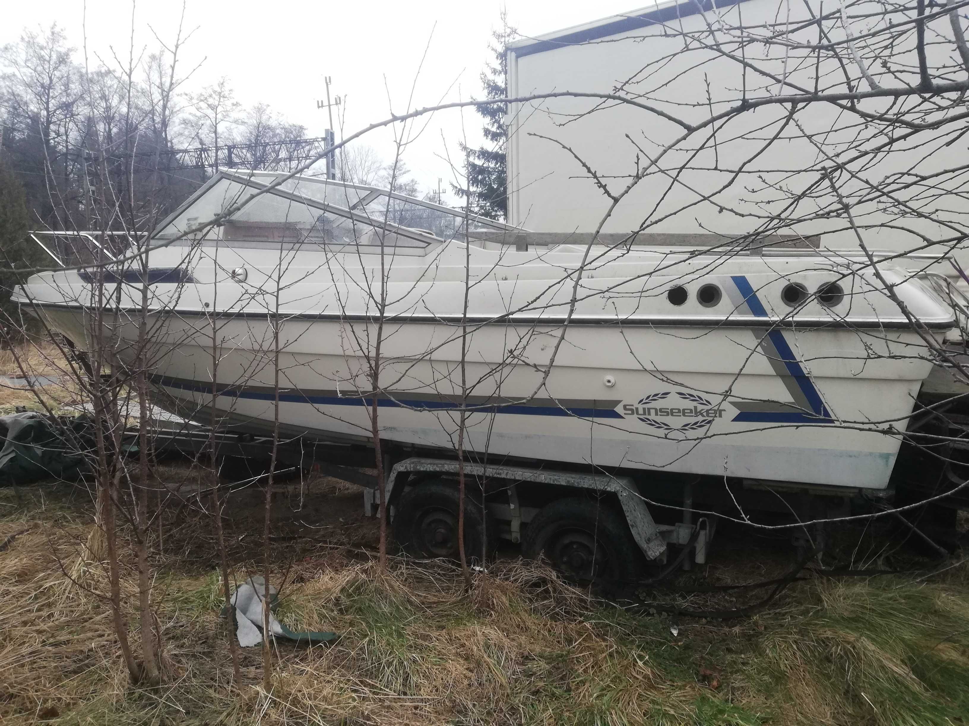 Łódź motorowa Sunseeker 23, Jacht motorowy do renowacji diesel