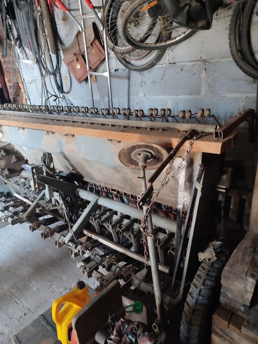 Siewnik Poznaniak 2,7m stan bardzo dobry z dociskiem