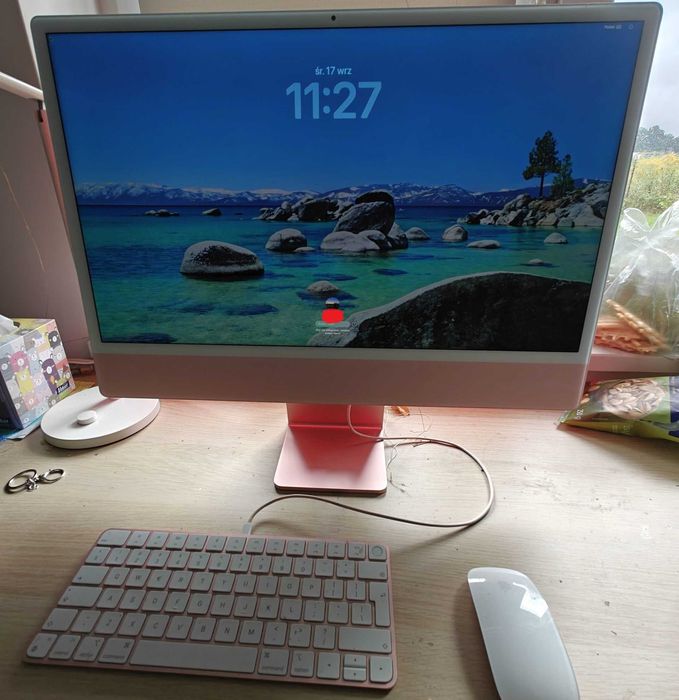 Apple iMac 24" Retina 4.5K (model MGPM3ZE/A) w kolorze różowym