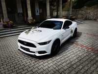 Piękny biały Ford Mustang samochód auto do ślubu wynajem wolne terminy