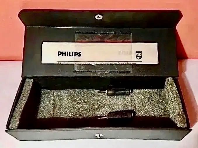 PHILIPS | uni-directional stereo electret microfone SBC 472
