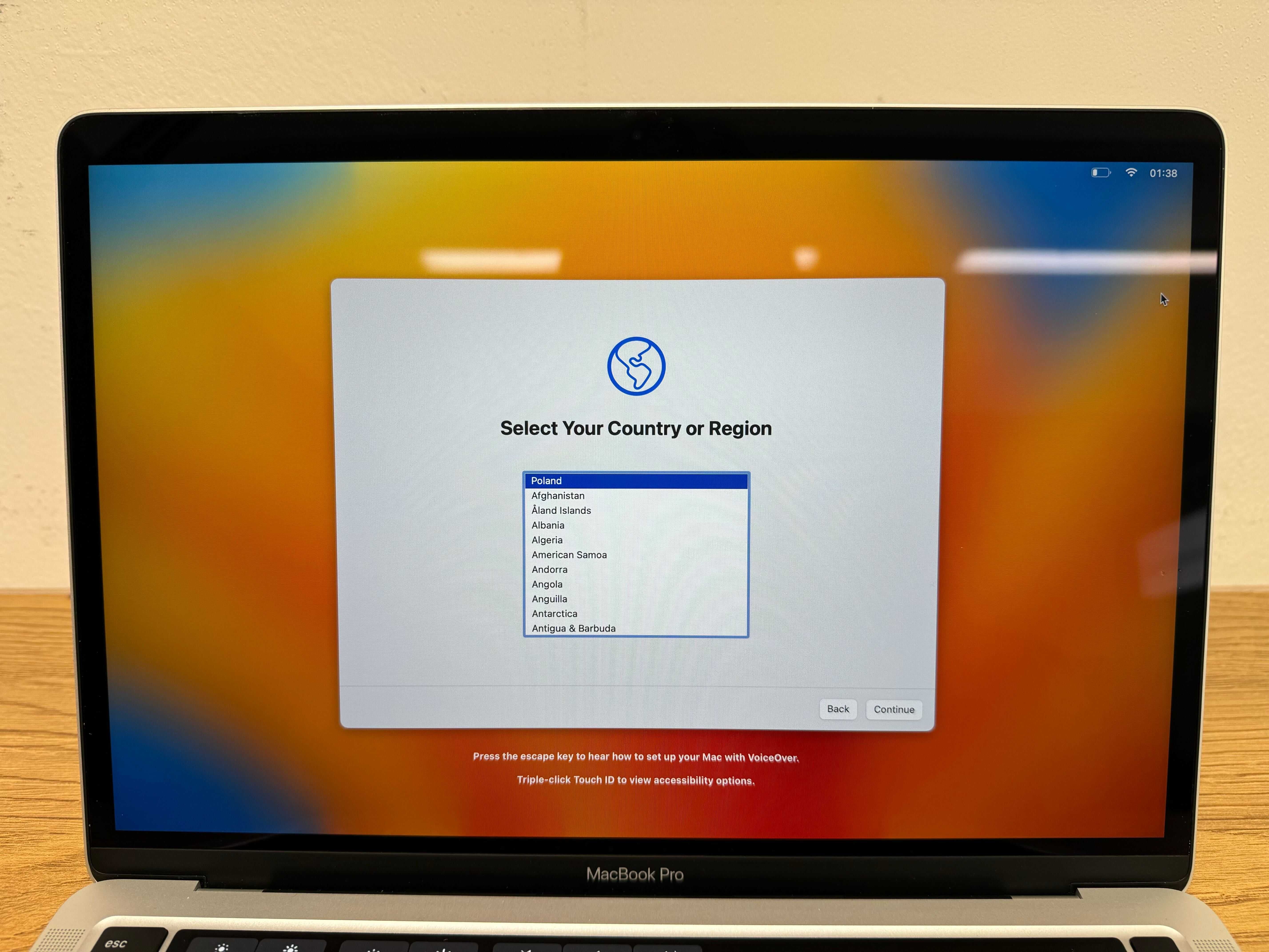 (3 674) Laptop Apple MacBook Pro 13 M1 8GB 256GB Faktura VAT