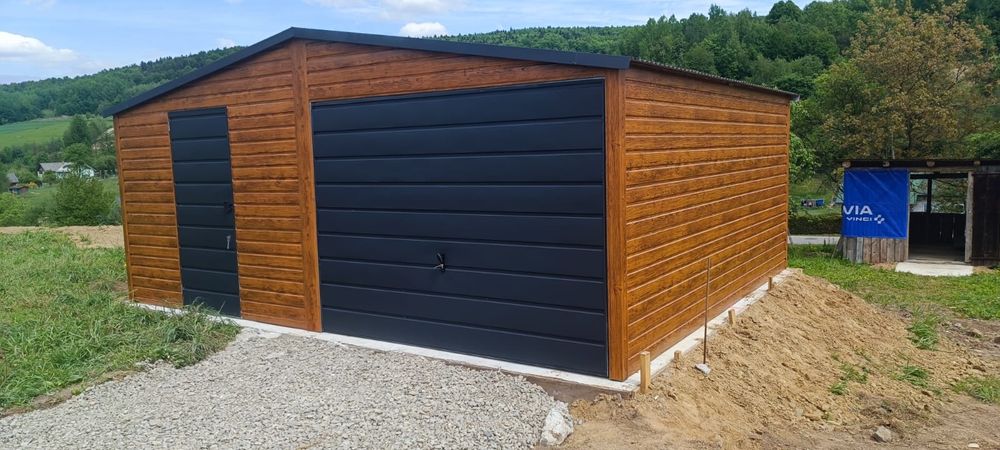 Garaz blaszak 6x6 Drewnopodobny