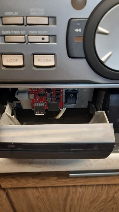 Supermocna wieża Sony HCD-RXD5