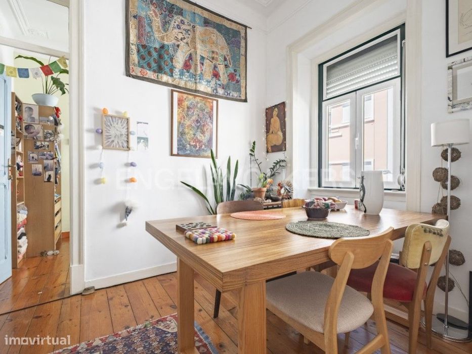 Elegante T3+1 em Campolide