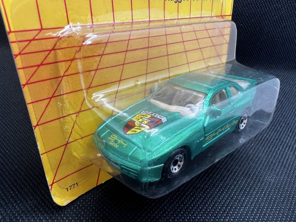 Matchbox Porsche 944 turbo green MB 71