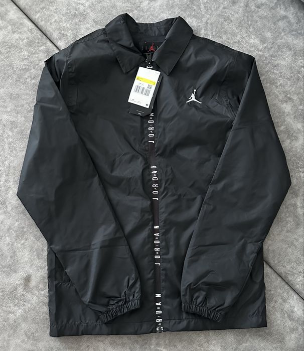 Куртка Air Jordan Essentials MenS Woven Jacket Black DX9687-010