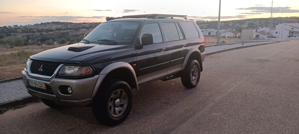 Mitsubishi Pajero sport wagon