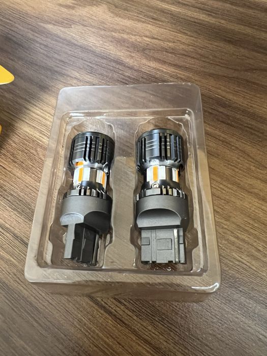 LED лампи поворотників W21W 7440 Auxito orange