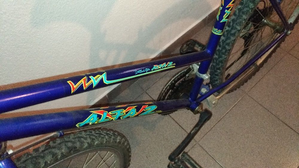 Bicicleta BTT          .