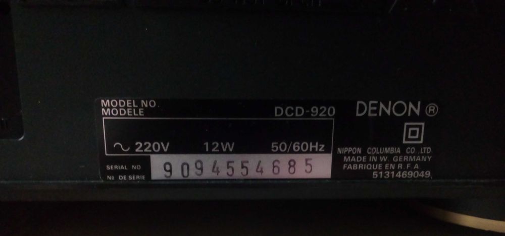 Проигрыватели Denon DCD-920, Sanyo TP-1020UM, дека TOSHIBA PC-335