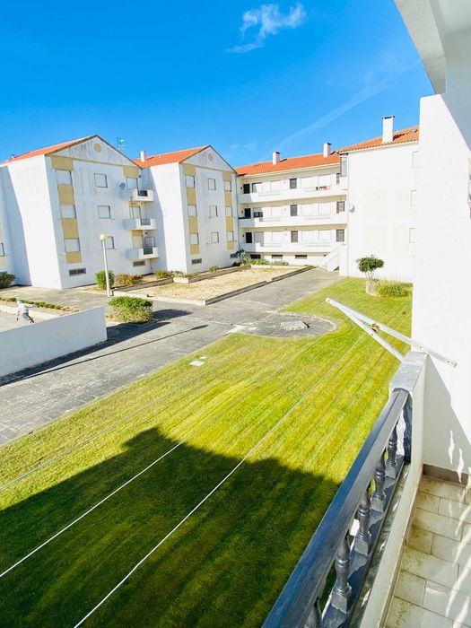 Viver o Sonho à Beira-Mar: Apartamento T2 na Praia da Consolação