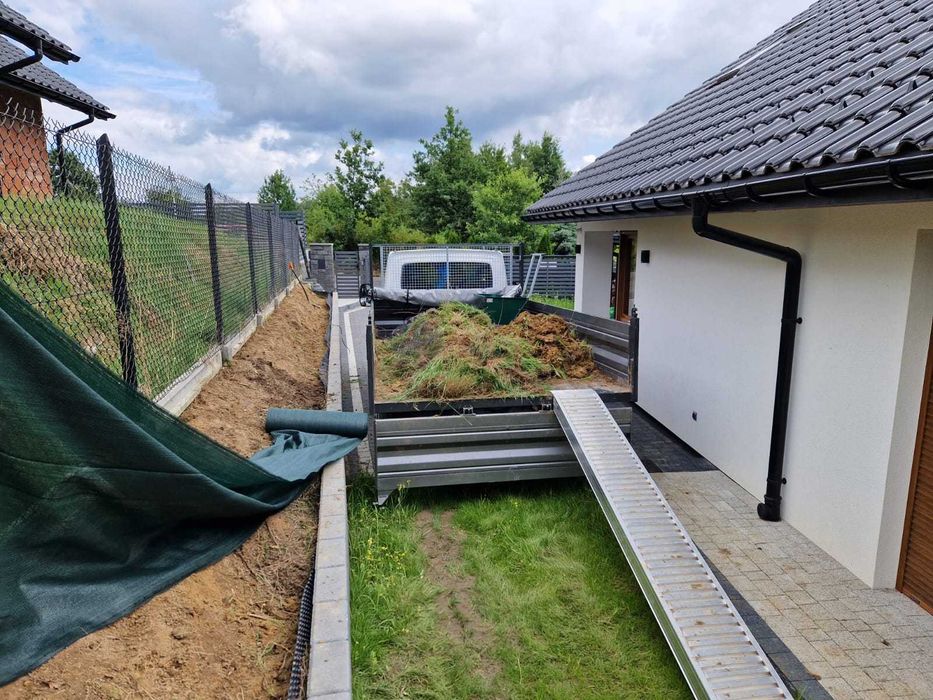 Wywóz ziemi, gruzu - załadunek ładowarką