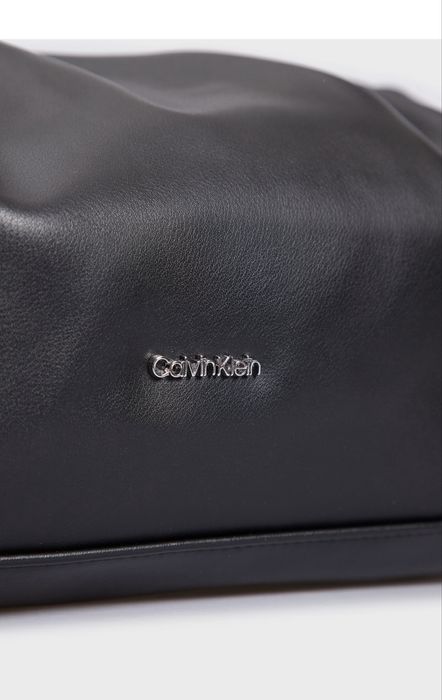 Оригінальна сумка Calvin Klein EO Soft Shoulder Bag