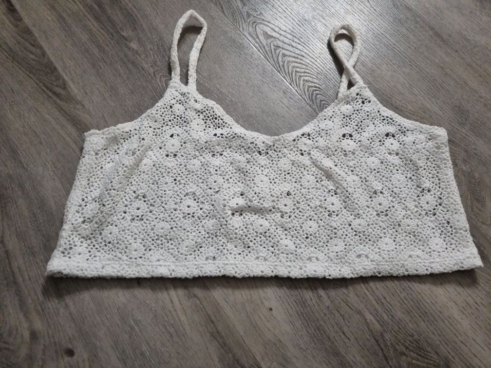 Biały top Pull&bear 36