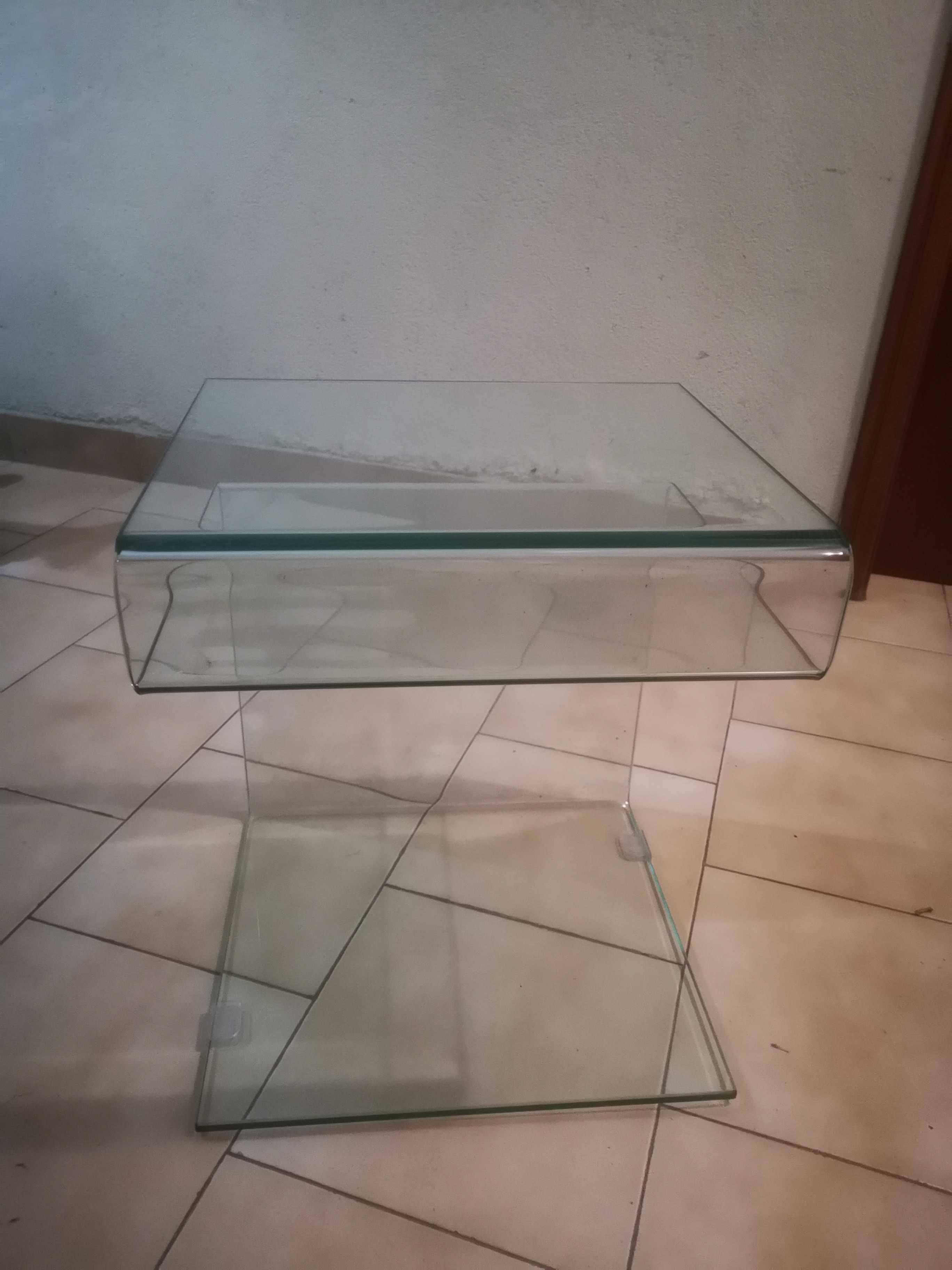 Mesa Cabeceira vidro