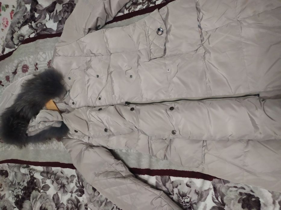 Пальто - пуховик на синтепоні тепла зима-осінь