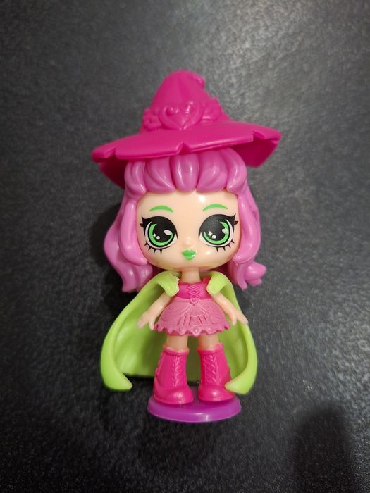 laleczka Magic Witchy Surprises