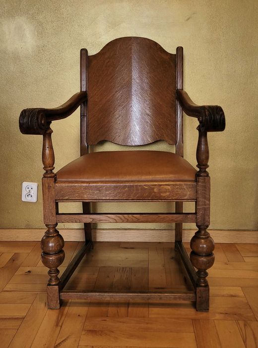 Fotel gabinetowy do biurka, antyk