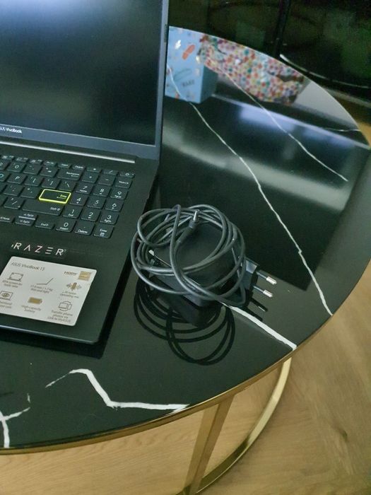 VivoBook ASUS S513 EA