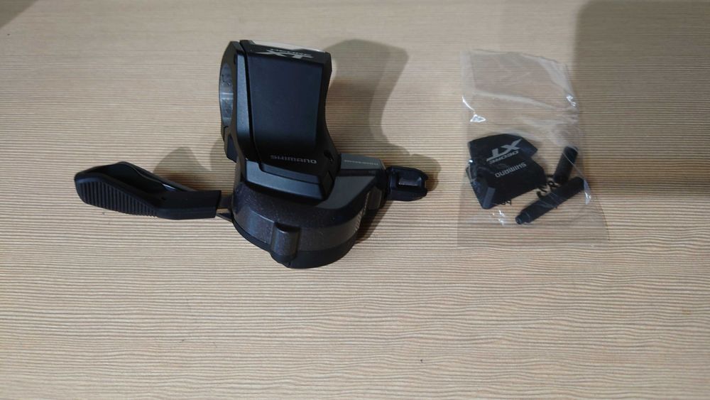 Manetka Shimano Deore XT SL-M8000 11rz Prawa obejma jak nowa #50