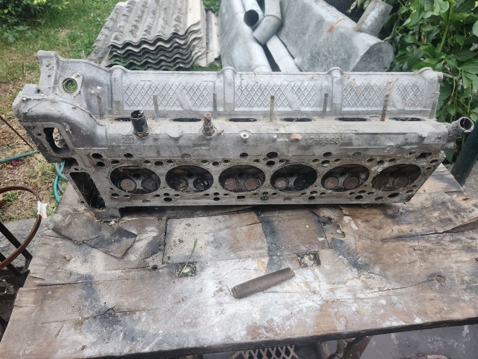 Головка блоку BMW 520 e38