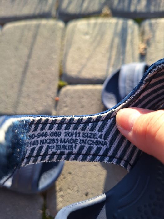 Дві пари резинових босоніжок Next 4 розміру 13,5 см