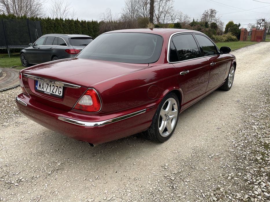 Jaguar XJ8 Vanden Plas