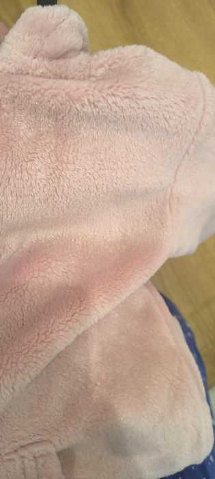 Ciepły kombinezon onesie piżamka dla dziewczynki rozmiar 122