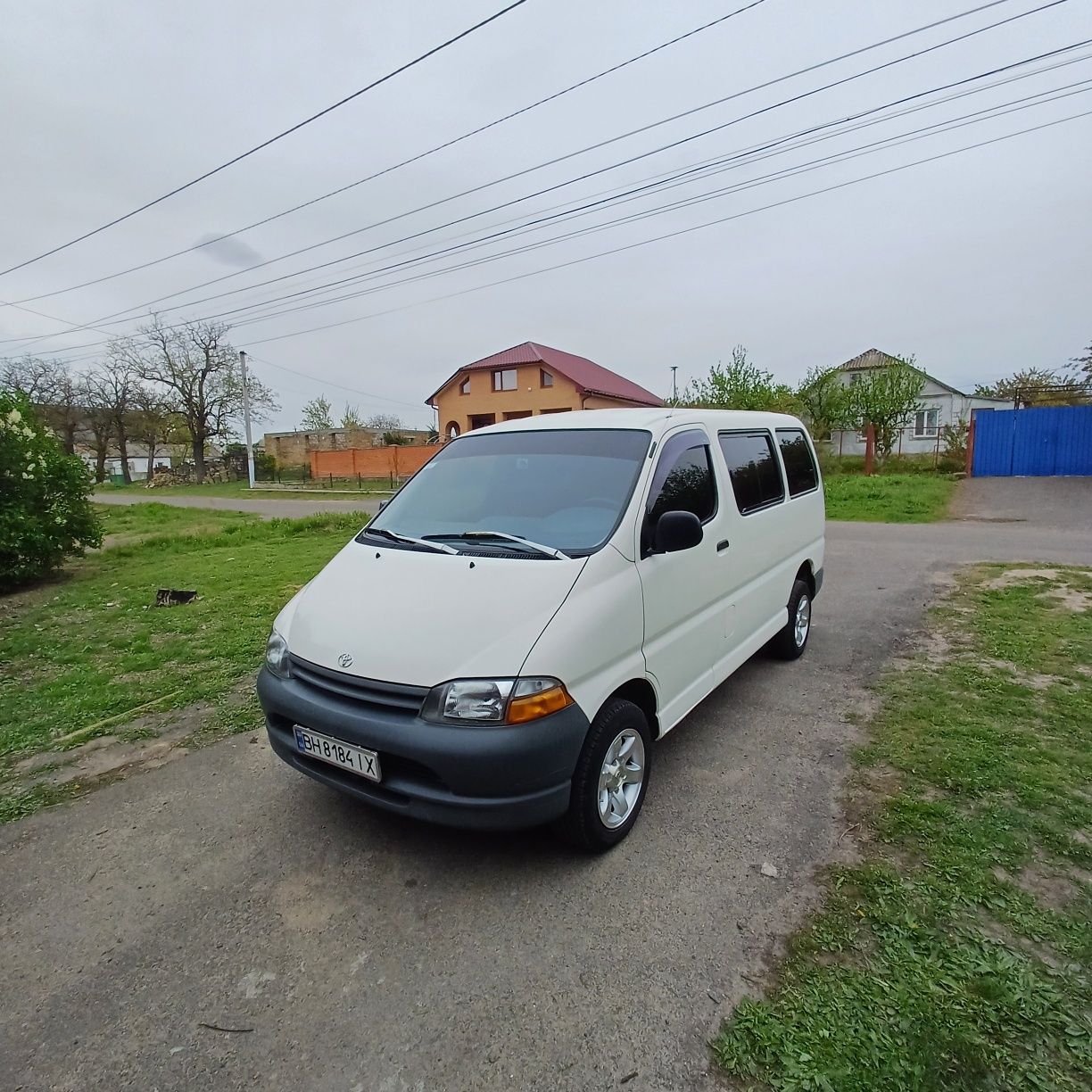 Продам Toyota Hiace