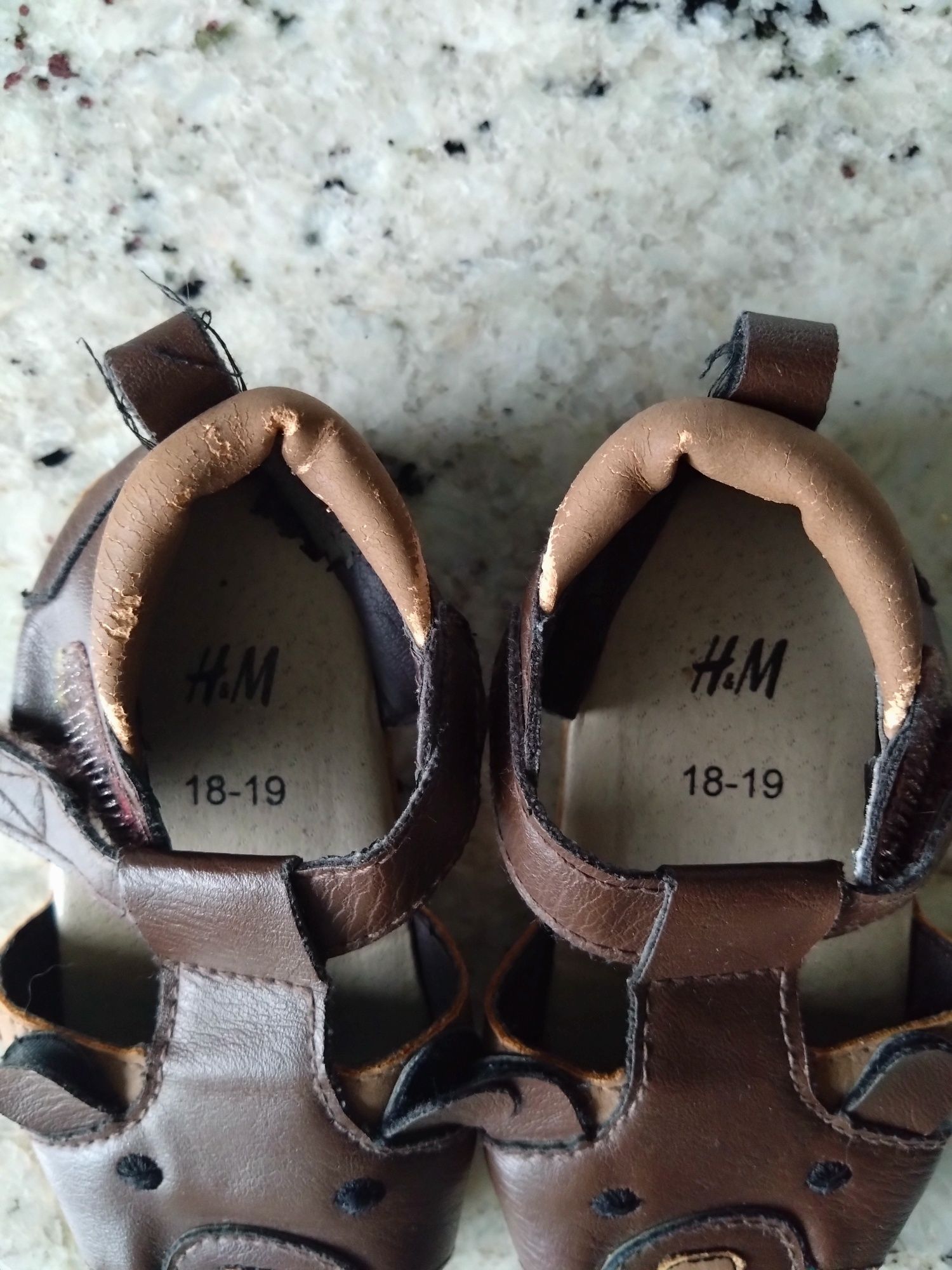 Buty sandałki na rzepy brązowy misie Hm H&m 18 19