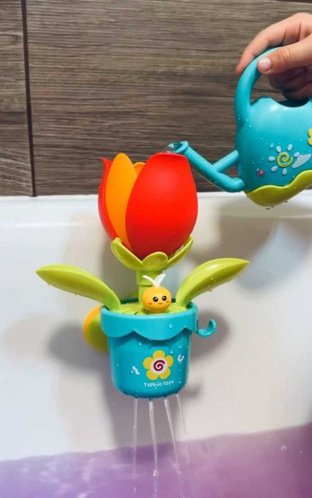 Іграшка для ванни Квітка з лійкою