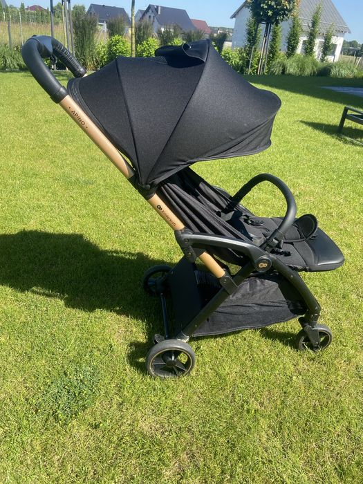 Wózek spacerowy czarny skladany Apino