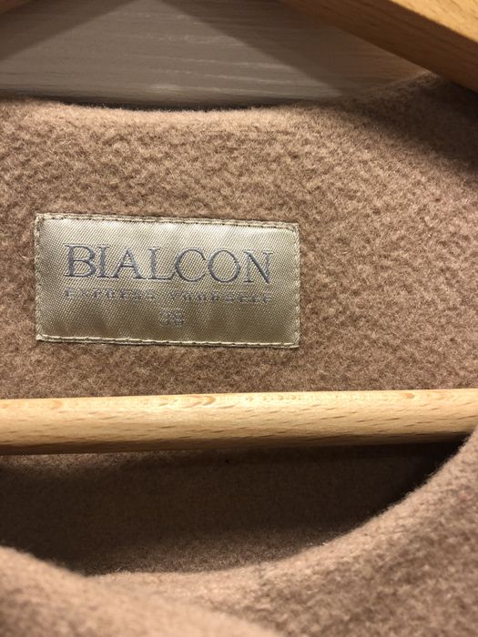 Płaszcz marki Bialcon