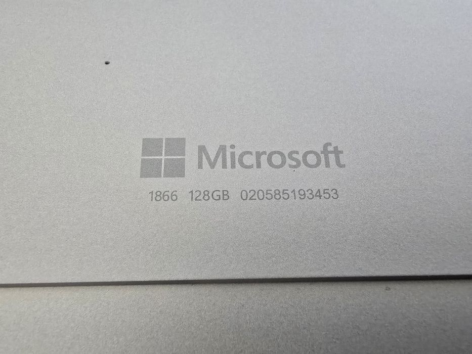 Surface Pro 7 klawiatura plus gratis