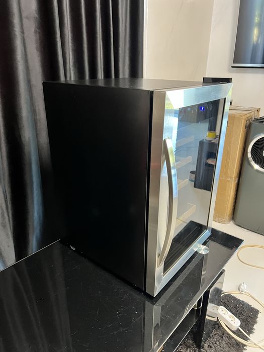 Холодильник винний з Німеччини Klarstein Vinamour 19 10033127