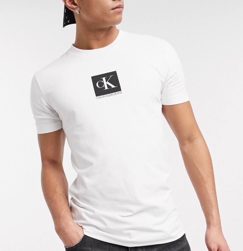 Мужские футболки Calvin Klein  Келвин Кляйн чёрная Белая