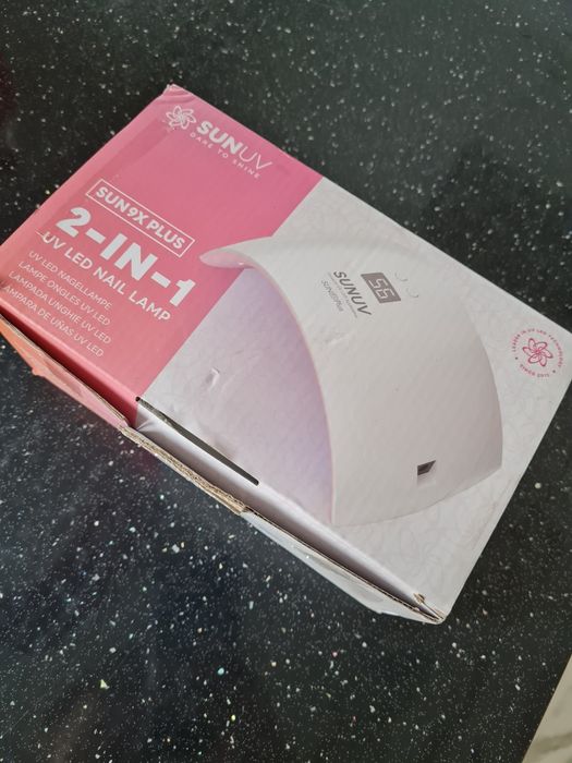 SUNUV SUN9X Plus 2-in-1 UV LED Nail Lamp.