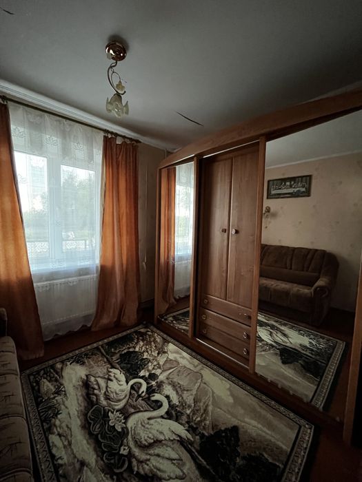 Продається 3-кімнатна квартира с.Чижівка