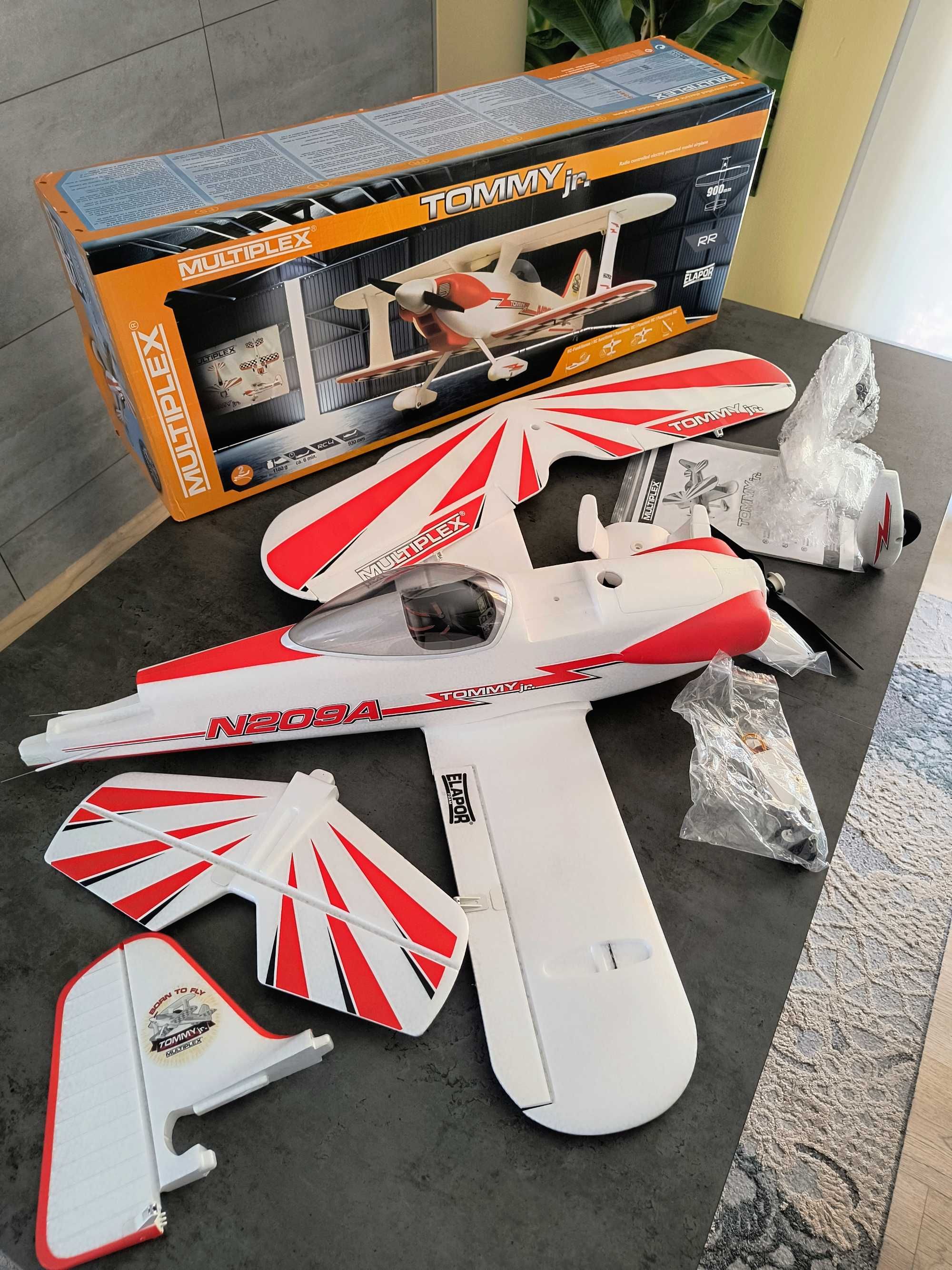 Samolot RC Multiplex Tommy Jr wersja RR - przepiękny dwupłatowiec NOWY