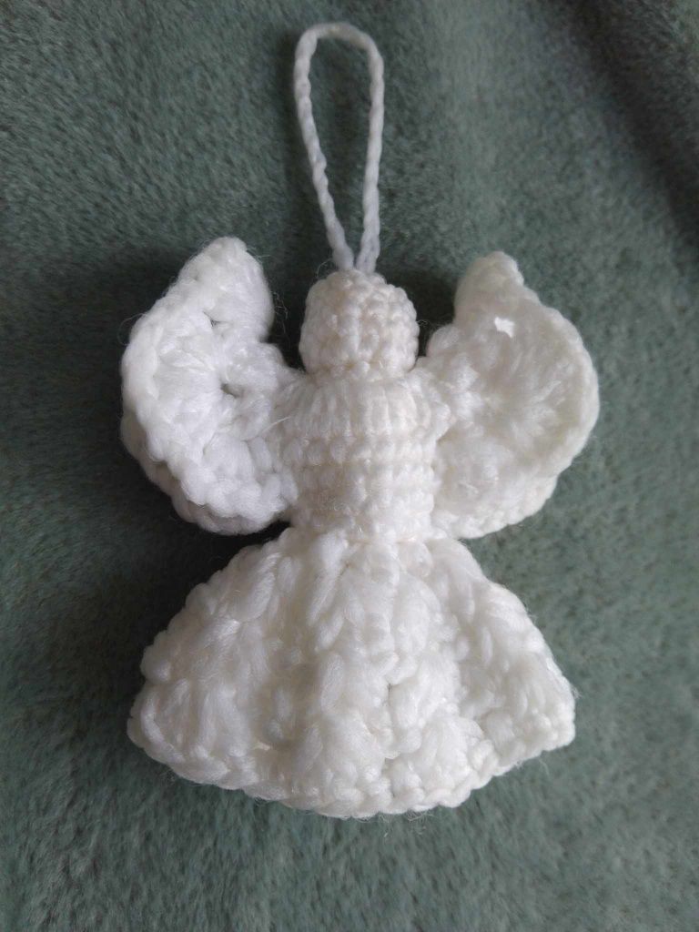 Aniołki szydełkowe, 10 szt, 7 cm