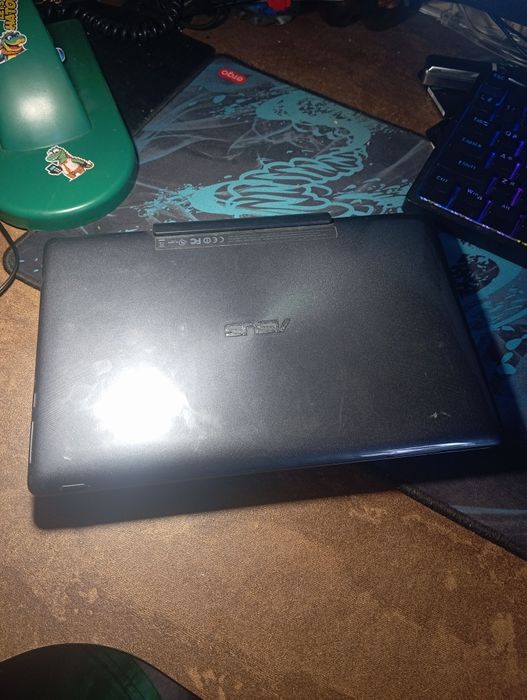 Asus transformer t100TAF планшет-ноутбук